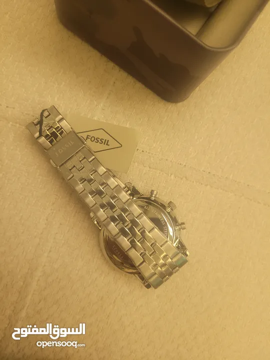 ساعه رجالي فوسيل راقيه ميناء كحلي.. جديد  brand new fossile