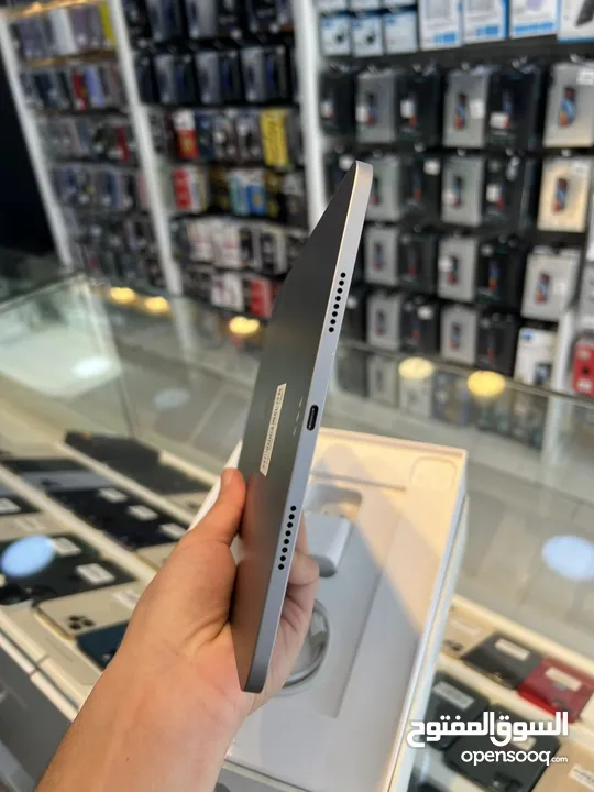 Ipad pro m2 استخدام شهر فقط