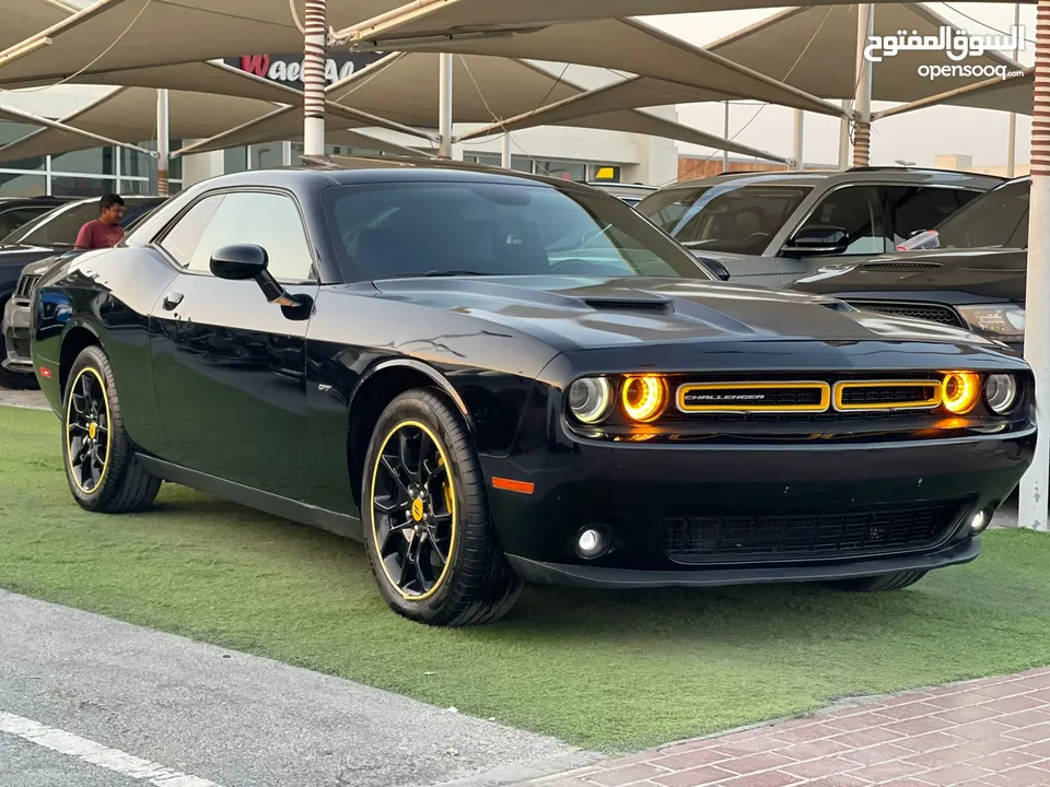 Dodge Challenger V6 2017