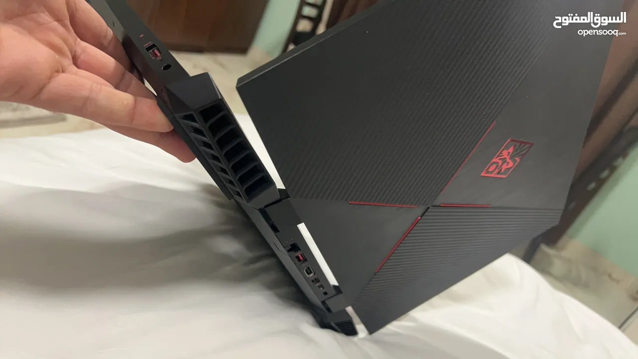 حاسوب العاب في حالة ممتازة استعمال شخصي Gaming laptop HP omen 15