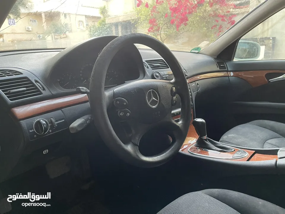 Mercedes Benz E350