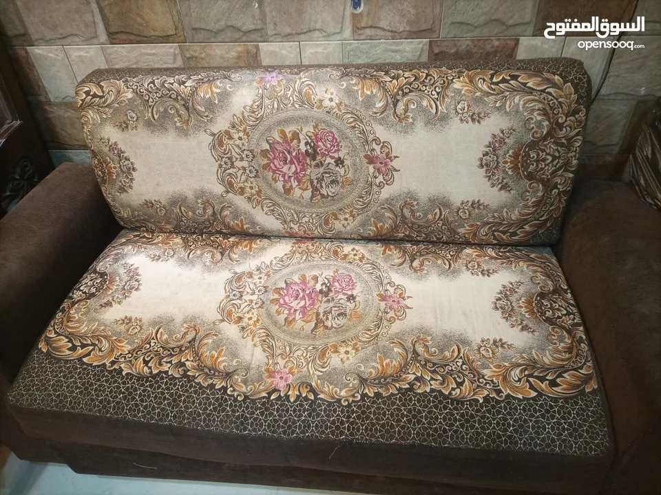 طقم كنب للبيع خشب زان نظيف
