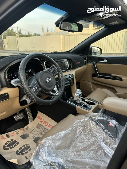 جيب كيا سبورتاج فل مع بنوراما Gt لاين 2000 ديزل سعرر حررق