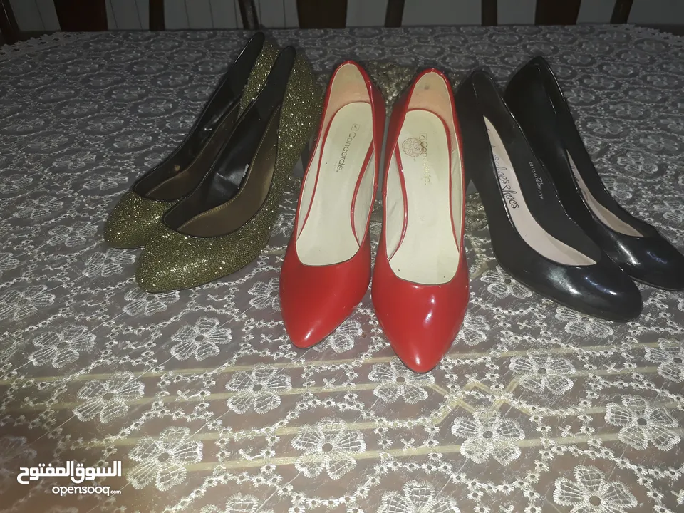 احذيه بحال وكاله ملبوسين لبسه واحده بمناسبة زفاف=نعرضهم للبيع الواحد12دينارنهائي