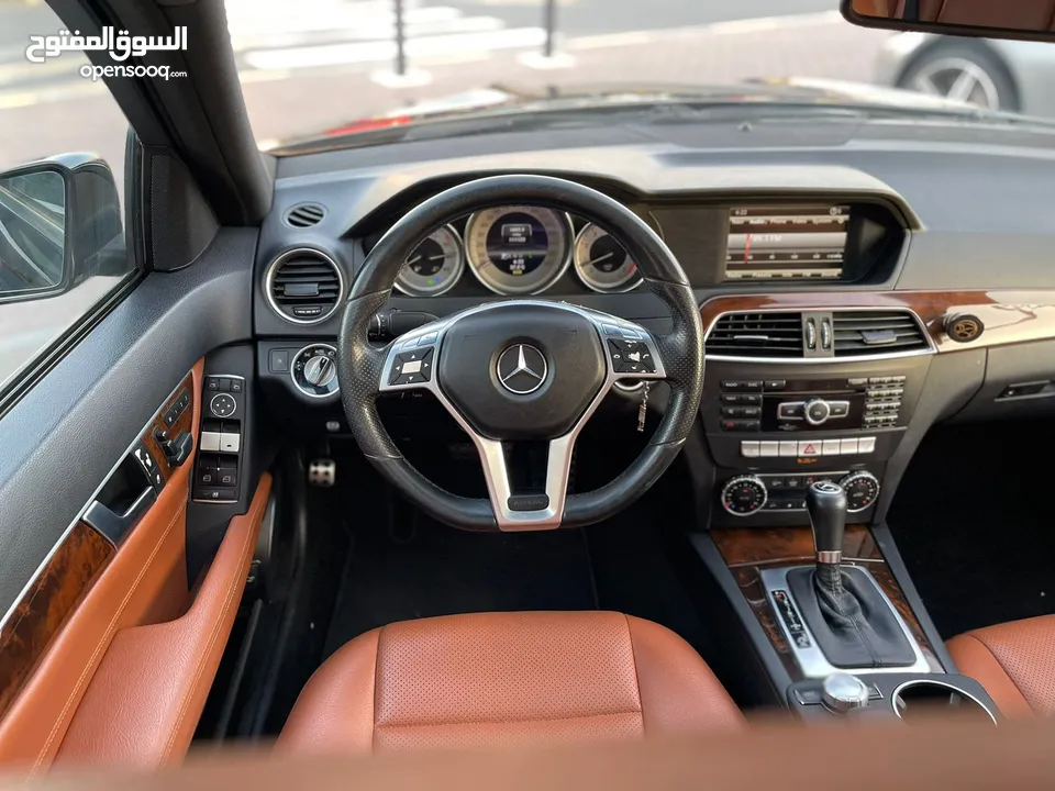 Mercedes C300 full options 2013