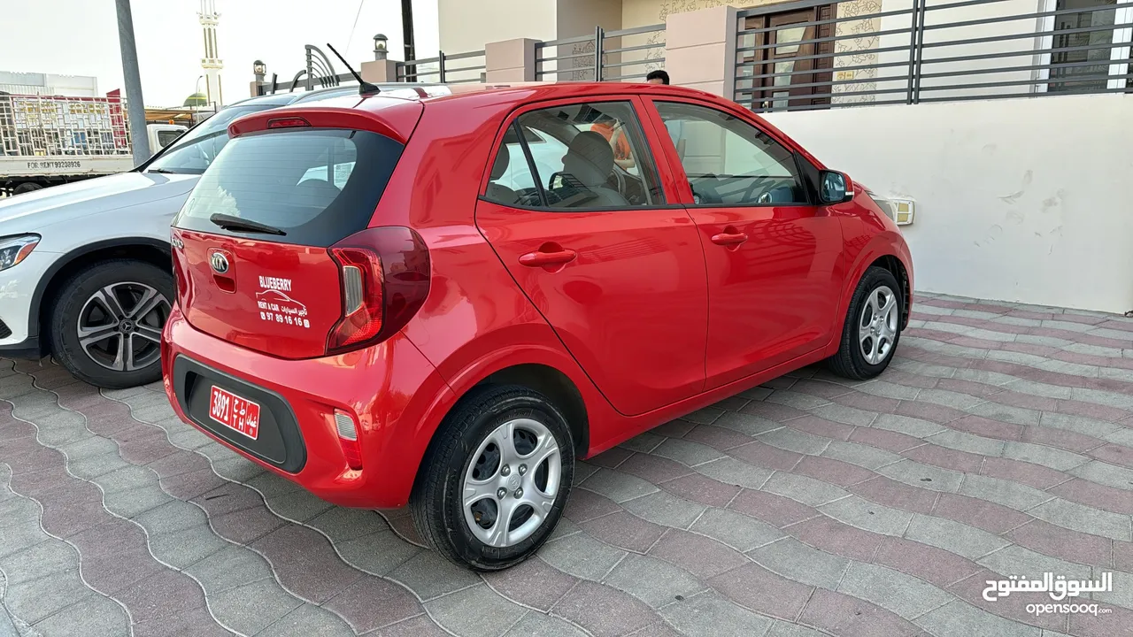 Kia Picanto for arent very Neat & Clean Condition and Fuel economy vehicle. كيا بيكانتو للايجار