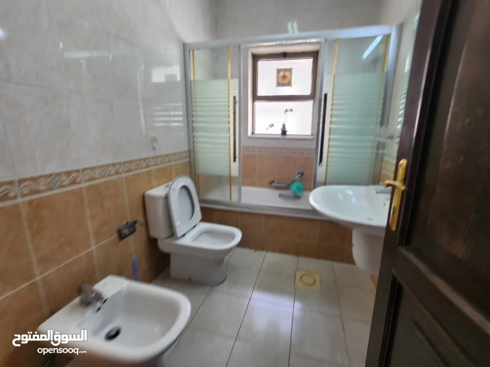 شقة مفروشة للإيجار في عبدون - ref : 14529