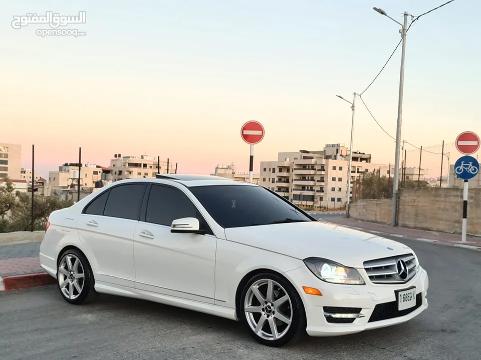 Mercedes C250 / AMG موديل 2015 فل الفل الإضافات  عداد 77000 / بحالة الوكالة  أصل AMG فل إضافات