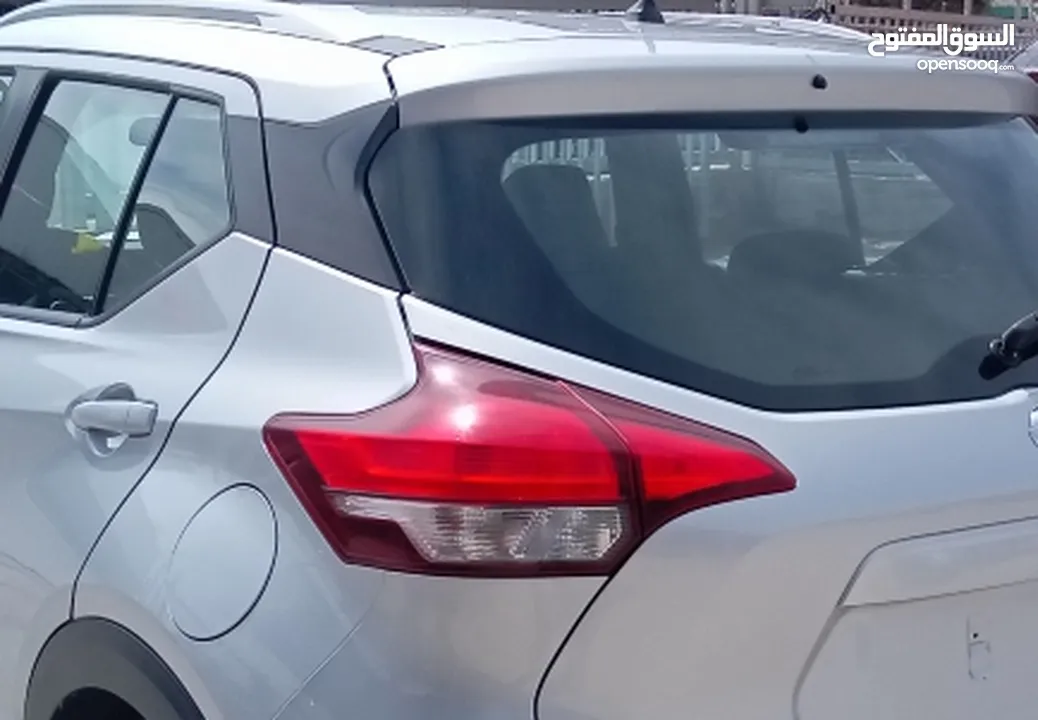 اضويه خلفية وقطع نيسان كيكس بأسعار مناسبة