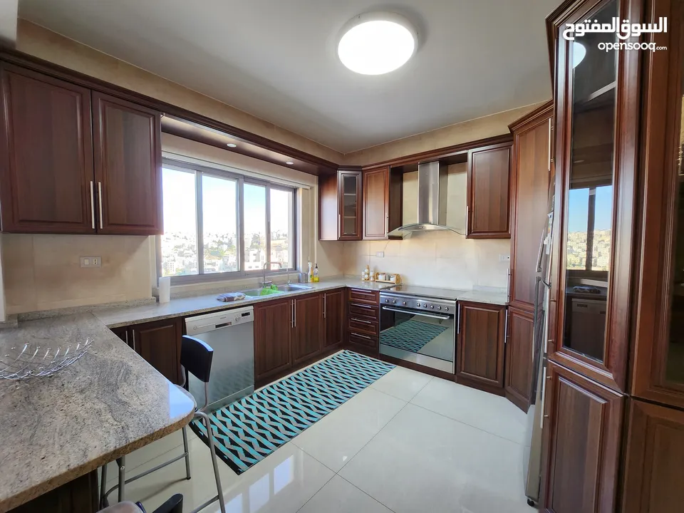 شقة مفروشة باطلالة خلابة للإيجار 150م2 ( Property 43114 )-175067130