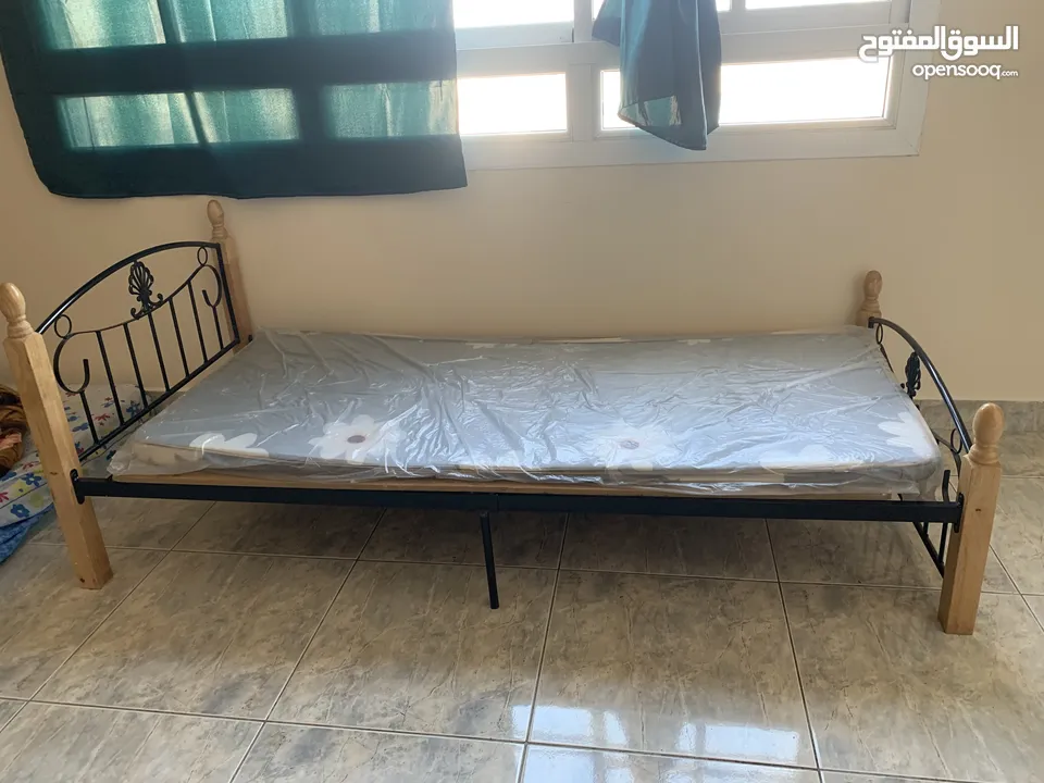 Single bed with mattress