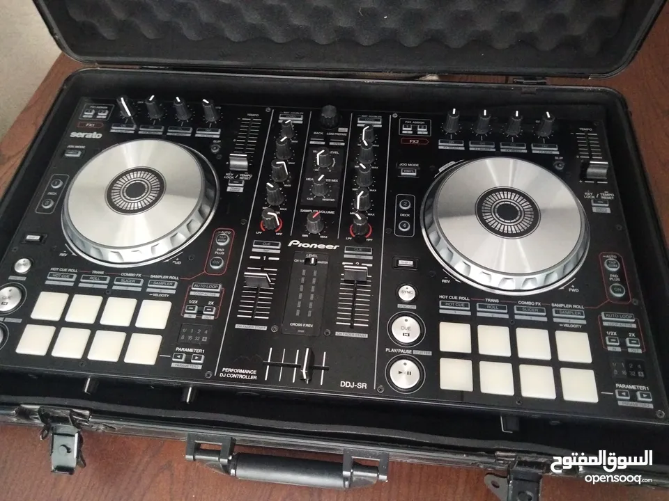 Pioneer DDJ-SR controller