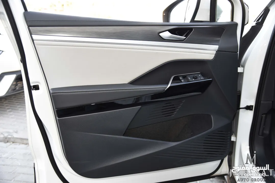 فولكس فاجن ID.6 كروز بيور كهربائية بالكامل 2022 Volkswagen ID.6 Crozz Pure SUV EV