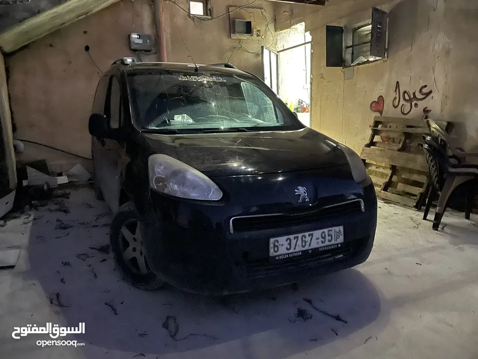 بيجوً بارتنر 2014