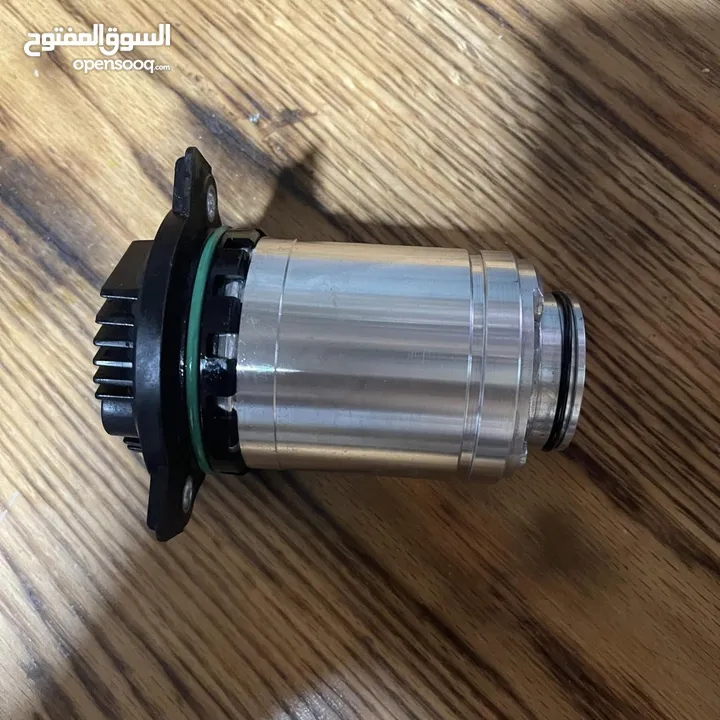 Tesla oil pump  Part number 1108202-00-F طرمبة زيت تسلا