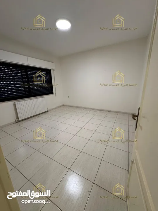 شقة فارغة - الصويفية - 3نوم 1ماستر - 190م - قرب الخدمات العامة