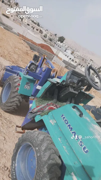 جرافه للأجار جرافه اكبيره +صغيره+قلابات مداحل