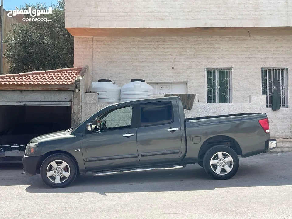 للبيع اقساط او البدل بكم نيسان تيتان بنزين فورويل مرخص للبيع