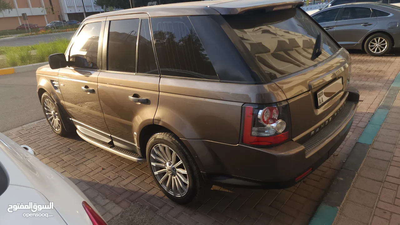 FOR SALE Negotiable: LAND ROVER RANGE ROVER SPORT SE 2011 – GCC SPECS