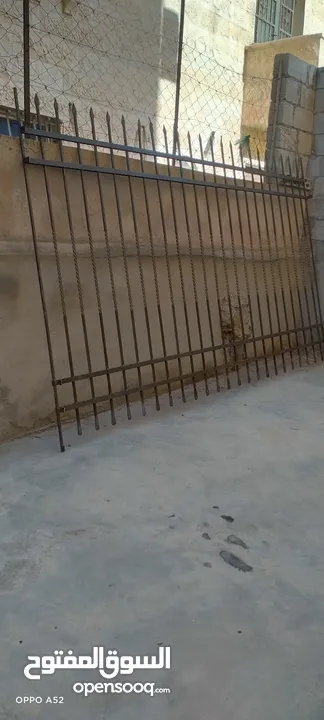 شبك حماية حربات حديد ثقيل مستعمل  خفيف  زي الجديد