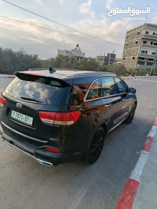 كيا سورنتو للبيع