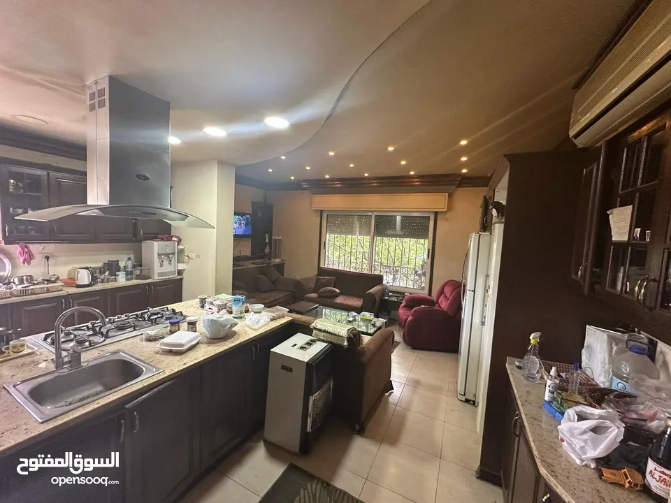 فيلا فارغه شبه مستقله للايجار ـ