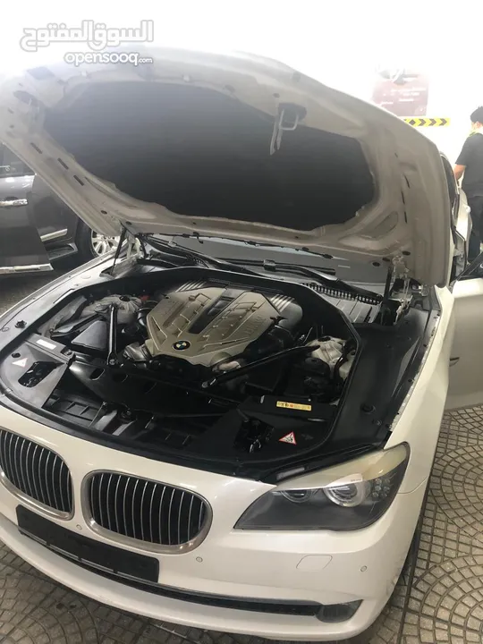 Bmw750li v8 2011 (VIP)