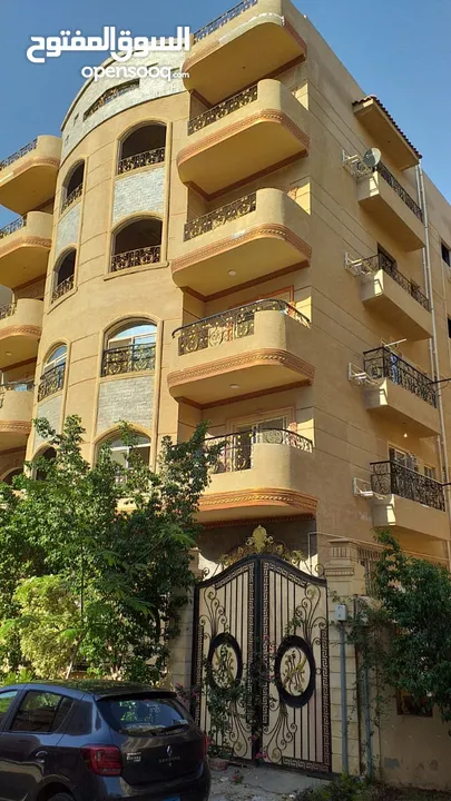 للإيجار شقة  القاهرة الجديدة - المستثمرين الجنوبية - كمبوند حدائق الأندلس  - شارع الجامعة الأمريكية