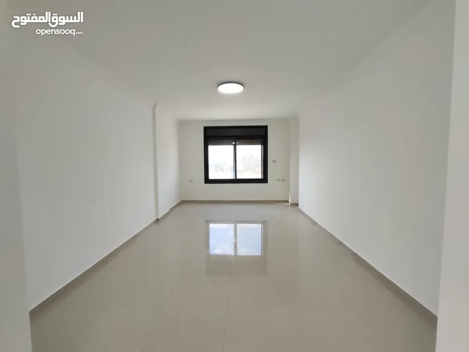 شقة غير مفروشة للإيجار – عين مصباح قرب سوبر ماركت بغداد