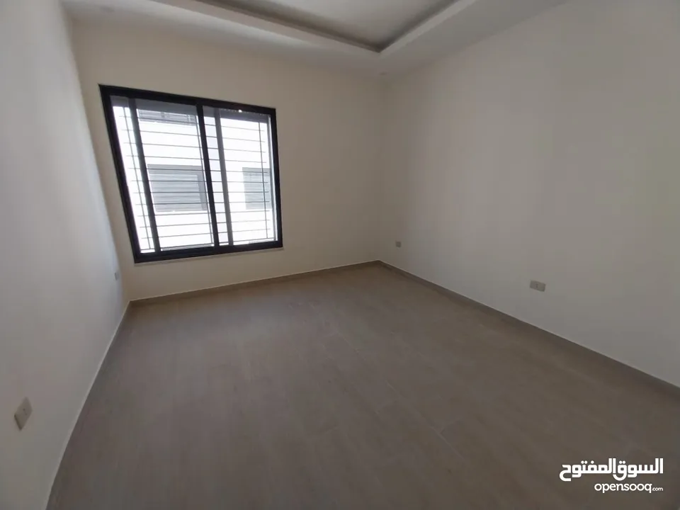 شقة غير مفروشة للإيجار ( Property 38688 )-175034701