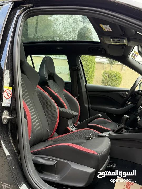 سكودا كاميك monte carlo ترخيص 2021 محرك 1500 بنزين جير أوتوماتيك 150 حصان