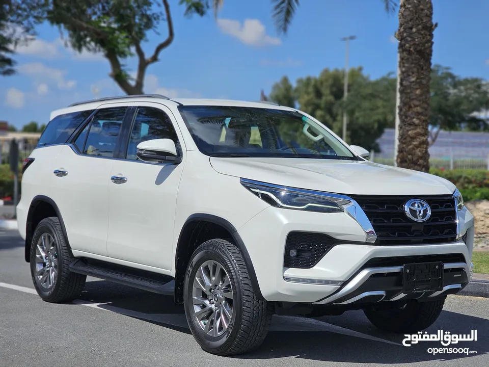 TOYOTA FORTUNER 2022 VXR GCC FULL OPTION UNDER WARRANTY