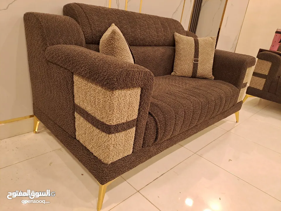 طقم كنب امريكي مستورد فاخر جدا قمه في الفخامه والرقي والتميز والابداع