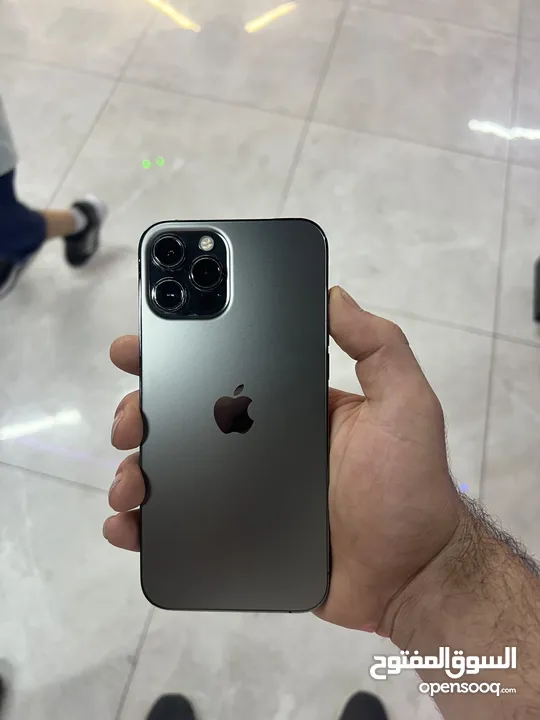 ايفون 12 برو ماكس