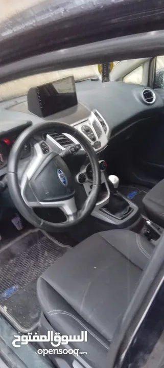 مطلوب سيارة فورد فيستا