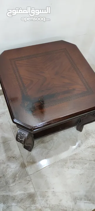 طاولات مستعملة خشب زان قشرة بلوط