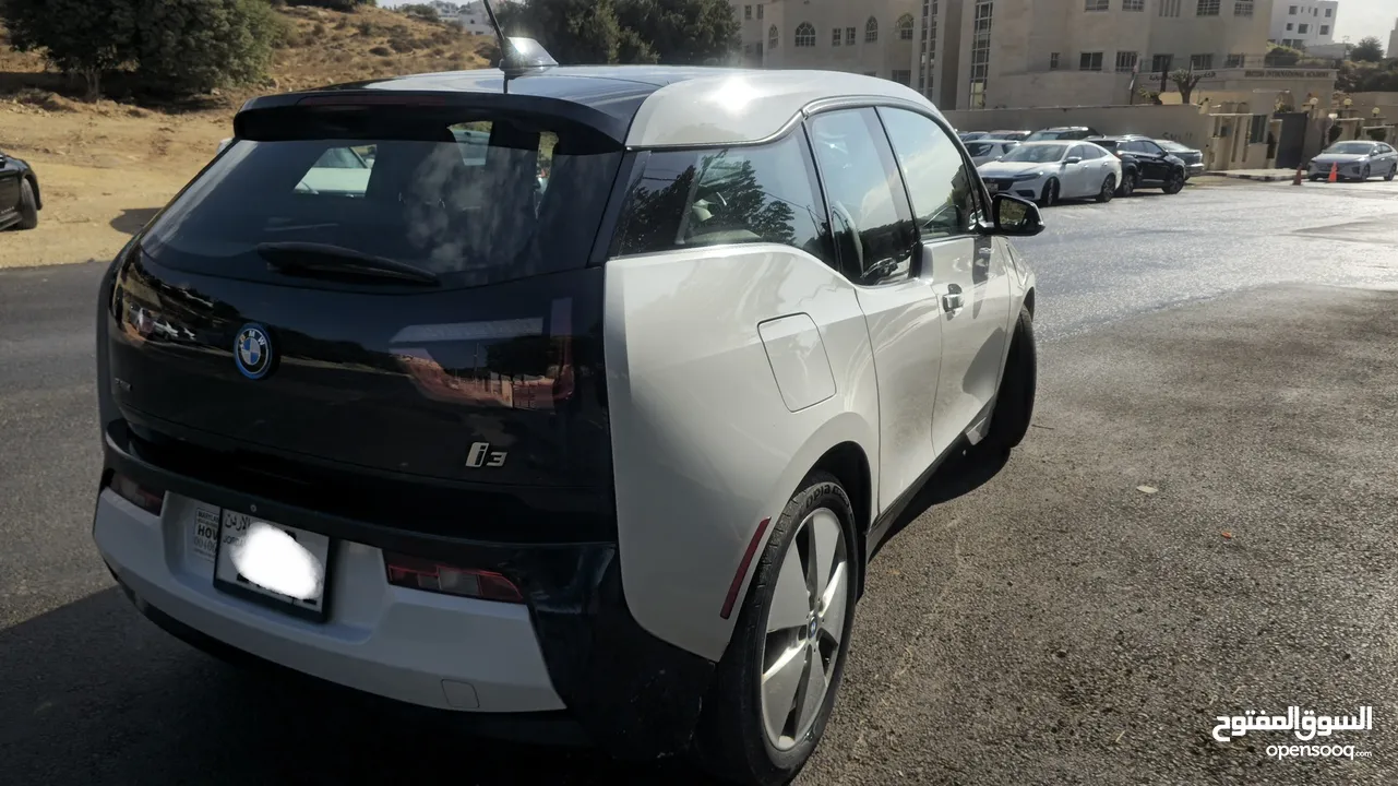 BMW i3 2015 كهرباء و بنزين