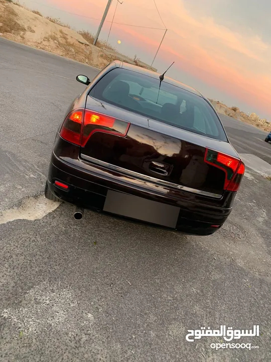 سياره للبيع بسعر مناسب .