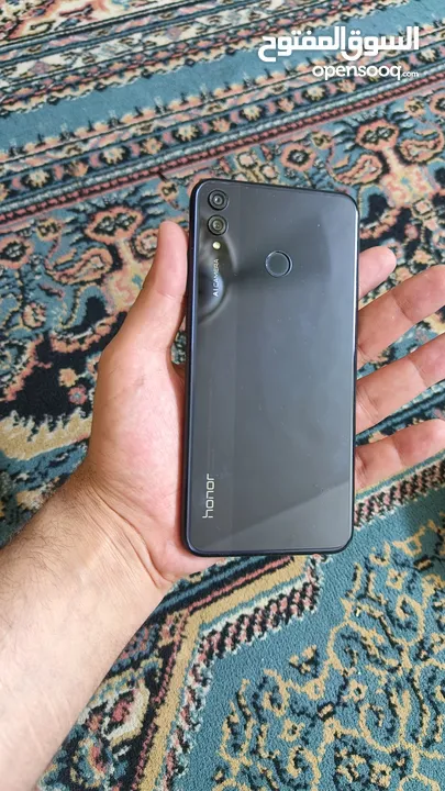 مجموعة هواتف مستعملة بحالة جيدة للبيع