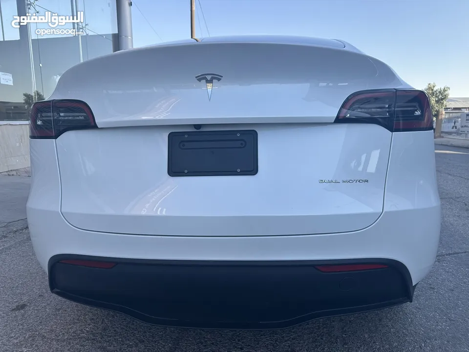 TESAL MODEL Y LONG RANGE DUILMOTOR 2023