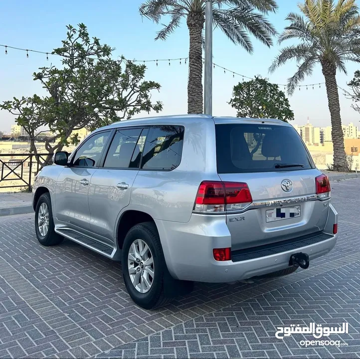 Toyota Land Cruiser GX-R 2017 Agent Maintained