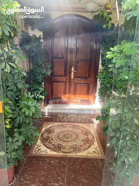 عماره للبيع من المالك مباشره مساحه الارض 600 مشاحه البناء 300