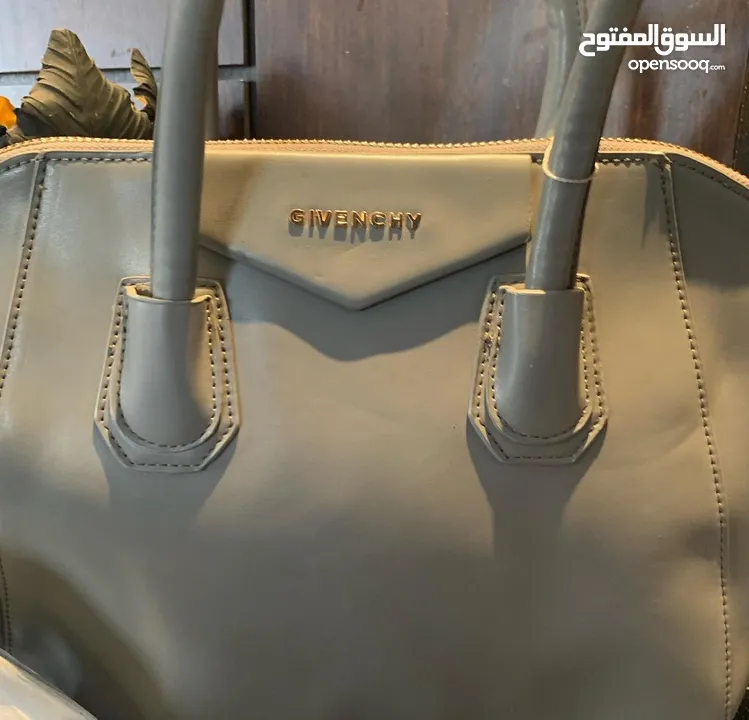 Givenchy Handbag  شنطة  Givenchy