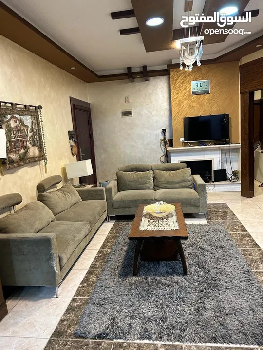 شقة للبيع الزرقاء الجديدة- جبل المغير- برج الأحلام - نفس عمارة سوبر ماركت أحمد ( ون ستور)