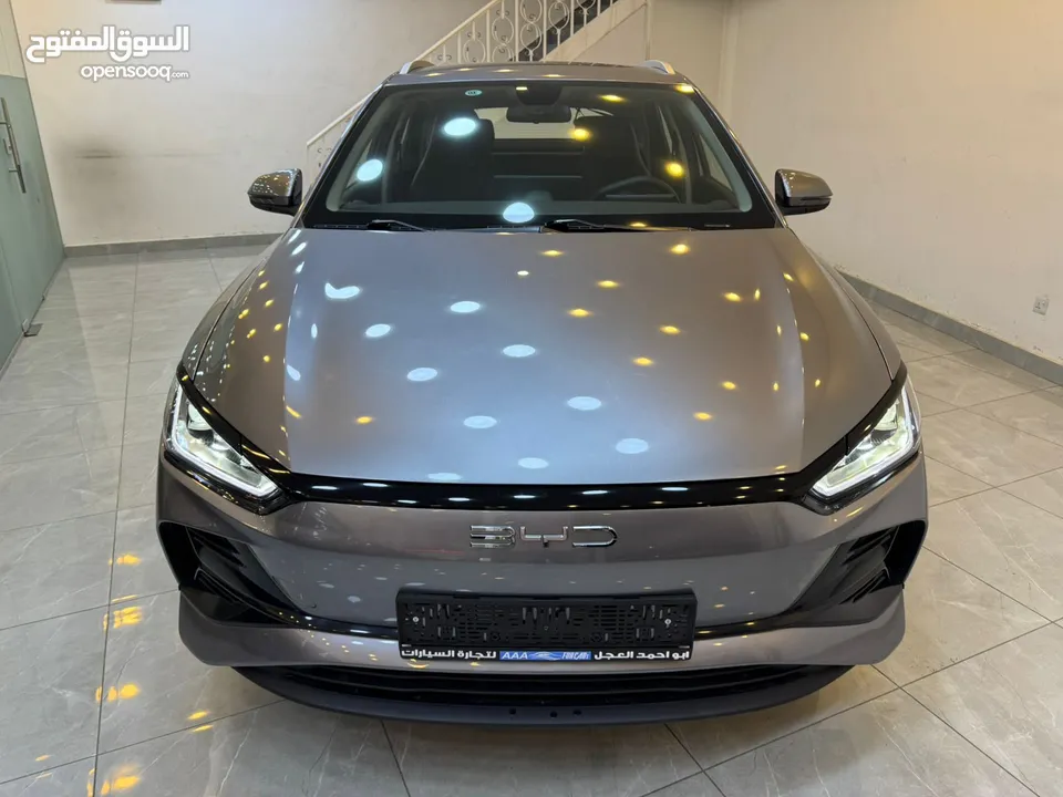 BYD E2 Luxury (2023)