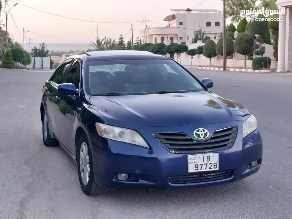 تيوتا كامري لون كحلي مميز فحص 4 جيد فل الفل بفتحه بسعر مغري قابل للبدل