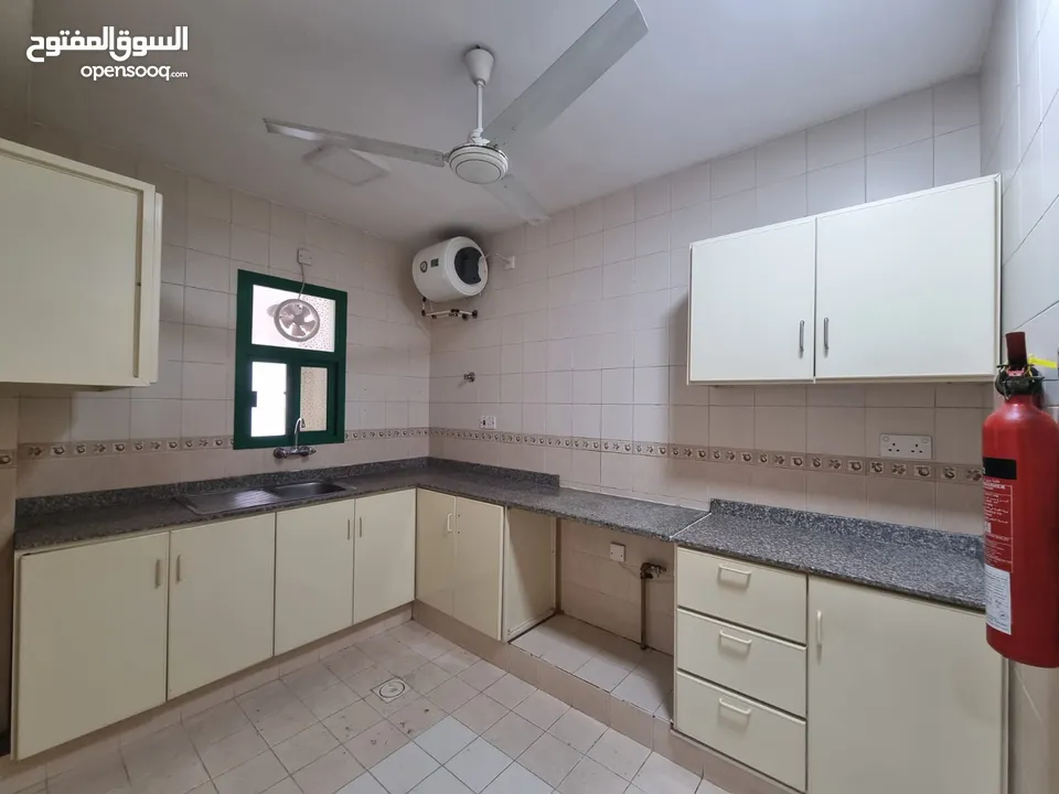 2 BR Flat in Ruwi – CBD for Rent