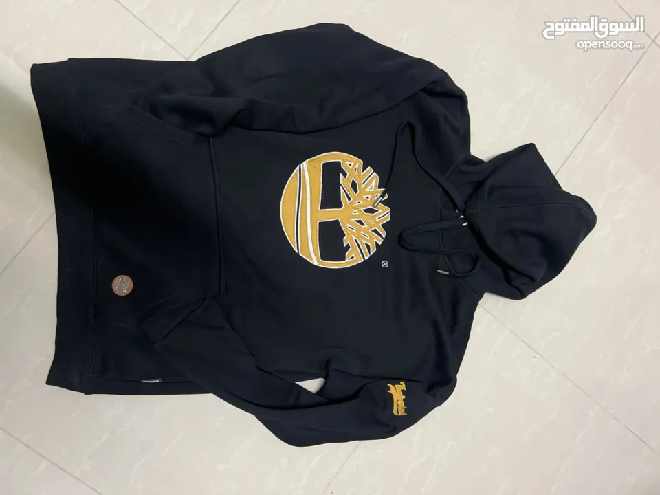 هوديز بلايز مع طاقية وبدون