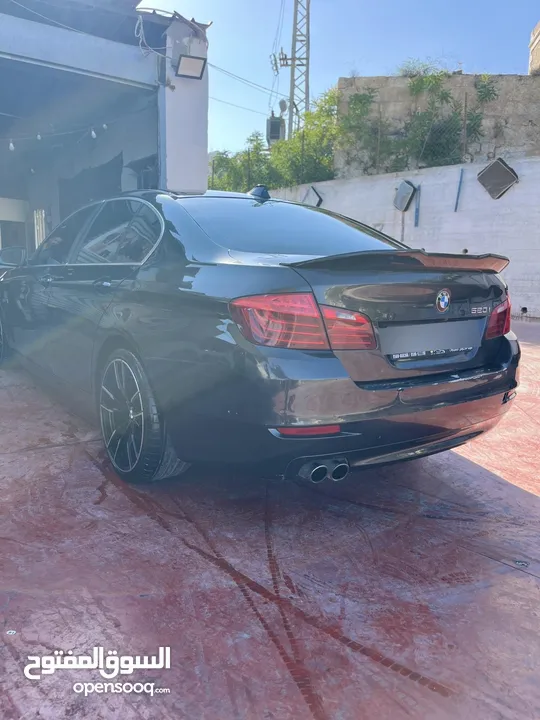 بي ام دبليو 520i موديل 2015