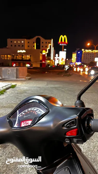 Vespa gets sport 300